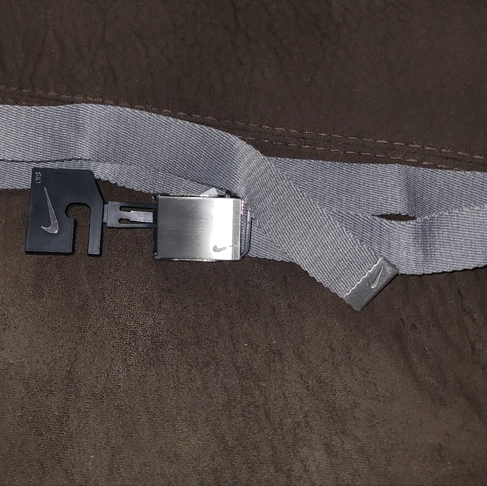 New Nike Tech Essentials Golf Web Belt~Adjustable~One Size